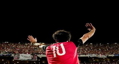 أكتوبر صلاح.. إنجاز تاريخي وجائزة سادسة وإشادات عالمية ونقطة سلبية